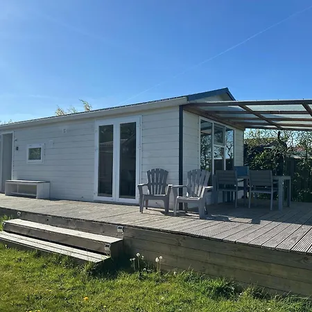 Wiringherlant-8 Holiday home